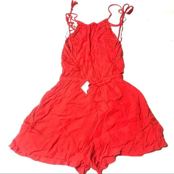 ASTR the Label Liana Romper. - Picture 2 of 7